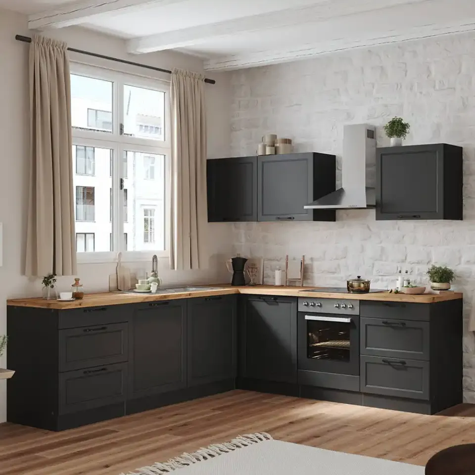 Natural Wood Kitchen Turkey